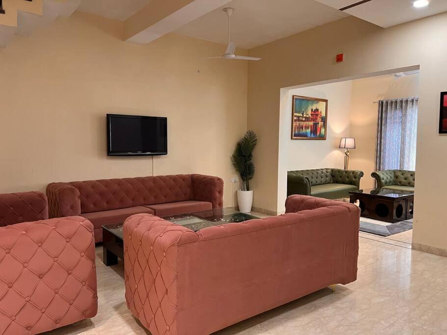 5Bhk Home Away From Home At Ranjit Avenue Амритсар Экстерьер фото